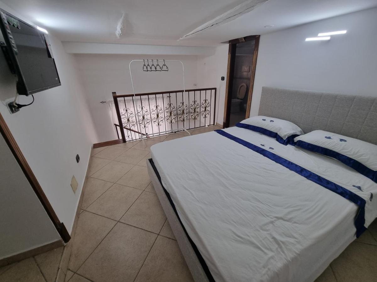 B&B Casa Наполи Екстериор снимка